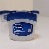 بالم لب وازلین VASELINE ORIGINAL حاوی ویتامینAوE اصل بسته 5 عددی